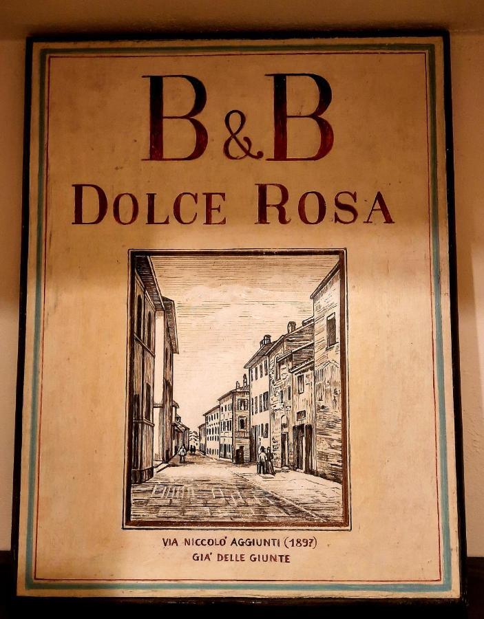 Dolce Rosa ♡ Centro Storico Bed & Breakfast ซานเซโปลโกร ภายนอก รูปภาพ