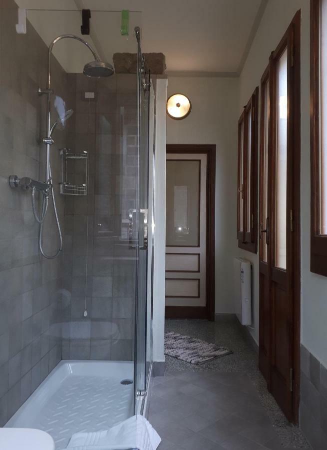 Dolce Rosa ♡ Centro Storico Bed & Breakfast ซานเซโปลโกร ภายนอก รูปภาพ